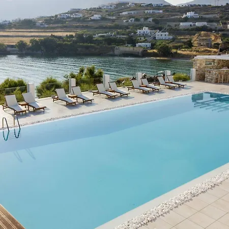 Paros Bay Parászporosz