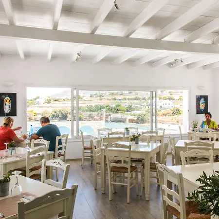 Szálloda Paros Bay 4*
