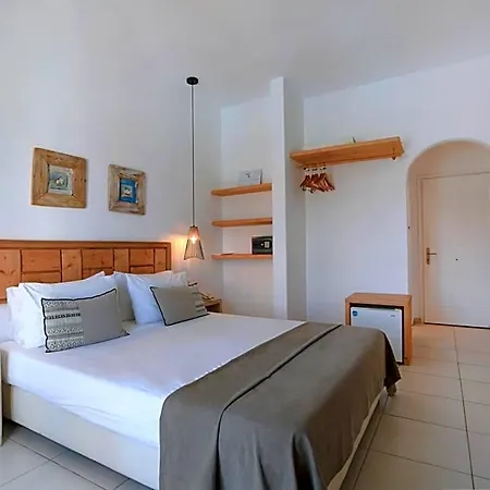 Paros Bay Hotel 4*